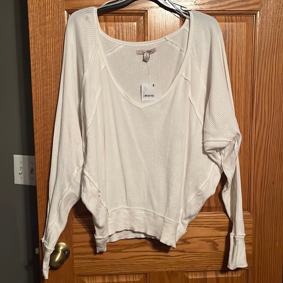 Free people Santa Clara thermal top Small  pre loved EUC - Picture 4 of 9